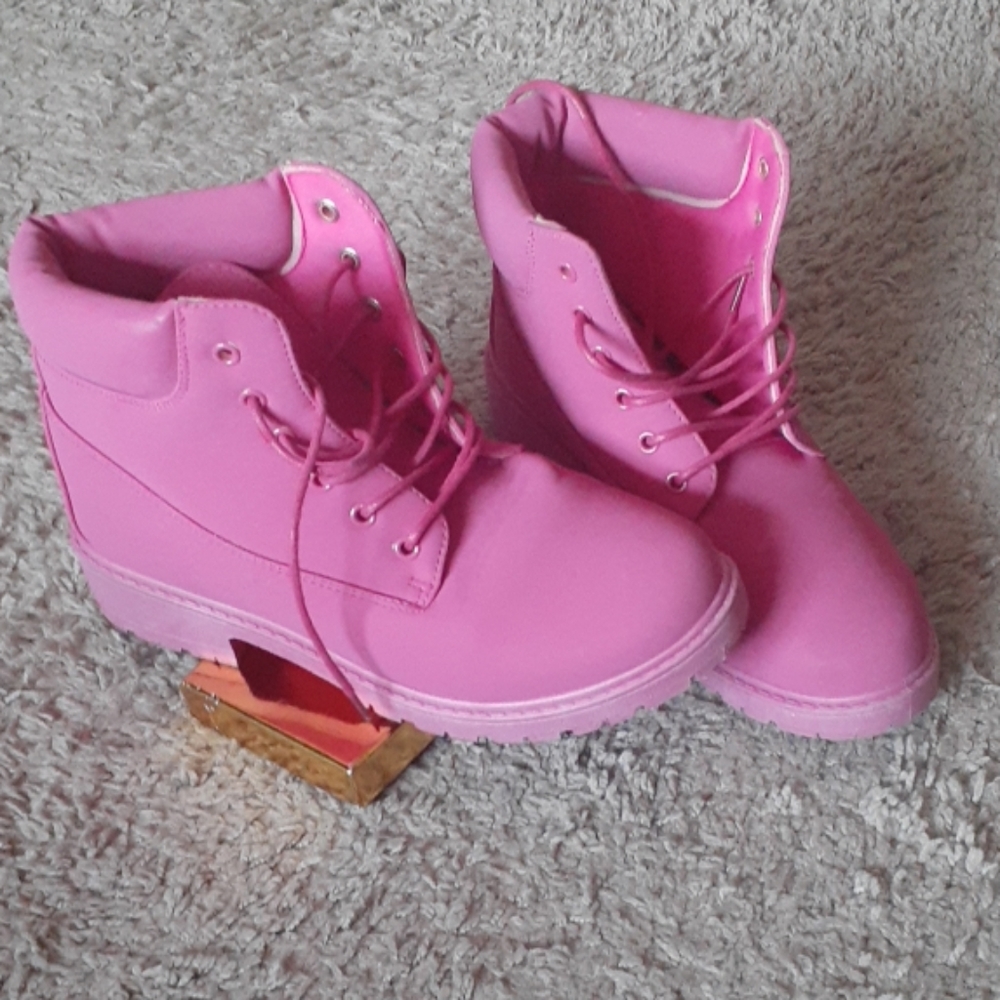 Classic Pink Tims